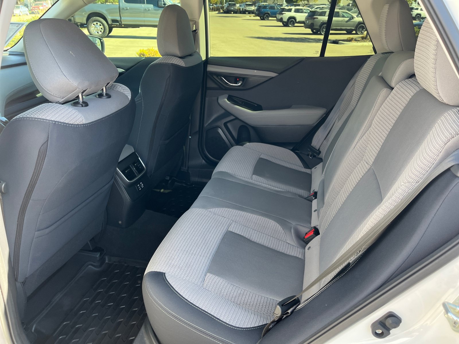 Certified 2024 Subaru Outback Premium AWD/4WD image 17