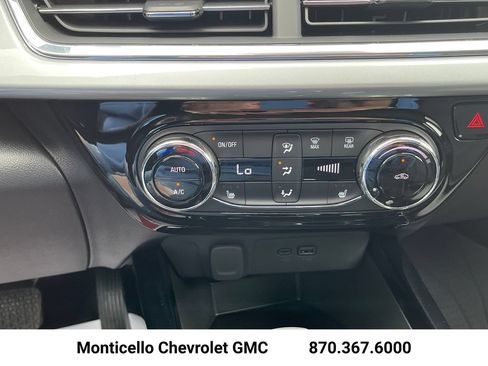 New 2026 Chevrolet Trax LT w/ Driver Confidence Package FWD image 19