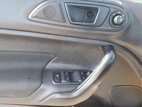 Used 2019 Ford Fiesta SE image 15