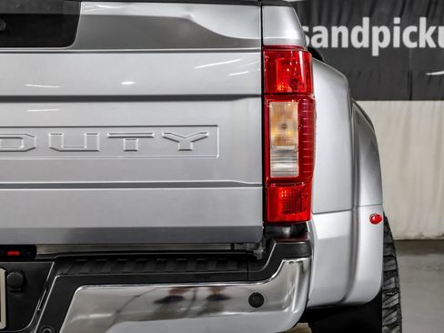 Used 2022 Ford F350 Lariat w/ Lariat Value Package AWD/4WD image 42