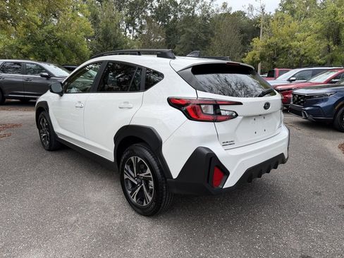 Used 2024 Subaru Crosstrek 2.0i Premium image 4