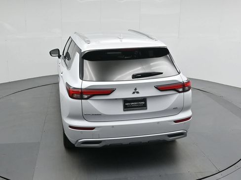 Used 2024 Mitsubishi Outlander SEL FWD image 39