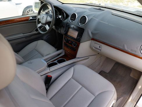 Used 2009 Mercedes-Benz GL 450 4MATIC image 18