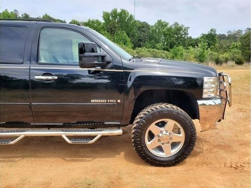 Used 2007 Chevrolet Silverado 2500 LTZ w/ Safety Package AWD/4WD image 18