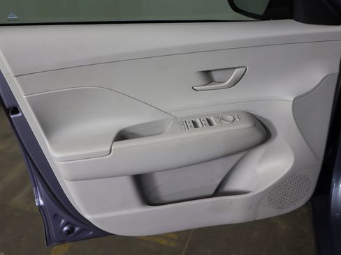 Used 2024 Hyundai Kona SE FWD image 19