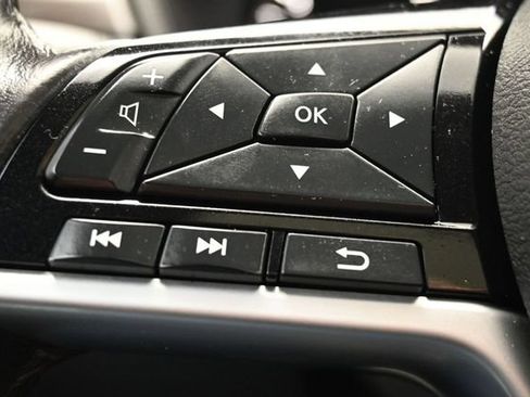 Used 2023 Nissan Altima 2.5 SL FWD image 19