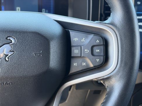 Used 2022 Ford Bronco Everglades image 14