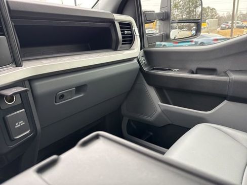 New 2026 Ford F250 XL w/ XL Driver Assist Package image 31