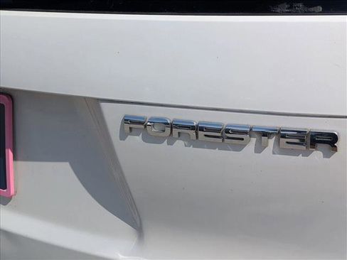 Used 2012 Subaru Forester 2.5X Limited AWD/4WD image 19