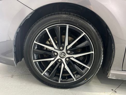 Used 2022 Toyota Camry SE FWD image 14