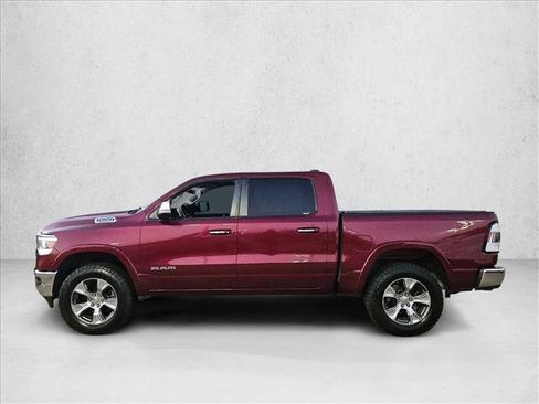 Used 2019 RAM 1500 Laramie AWD/4WD image 9