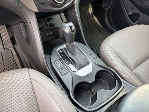 Used 2017 Hyundai Santa Fe SE w/ SE Premium Package 02 image 20