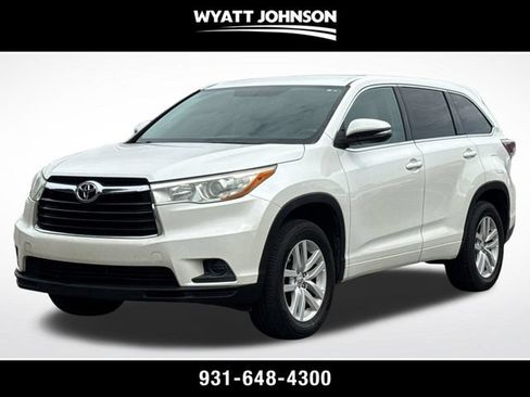 Used 2015 Toyota Highlander LE FWD image 1