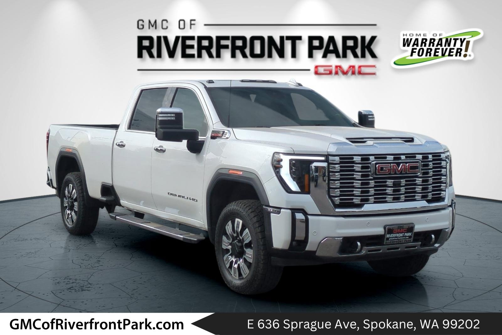 Used 2025 GMC Sierra 3500 Denali AWD/4WD image 1