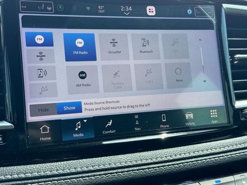 Used 2023 Chrysler Pacifica Touring-L w/ Uconnect Theater Family Group FWD image 22