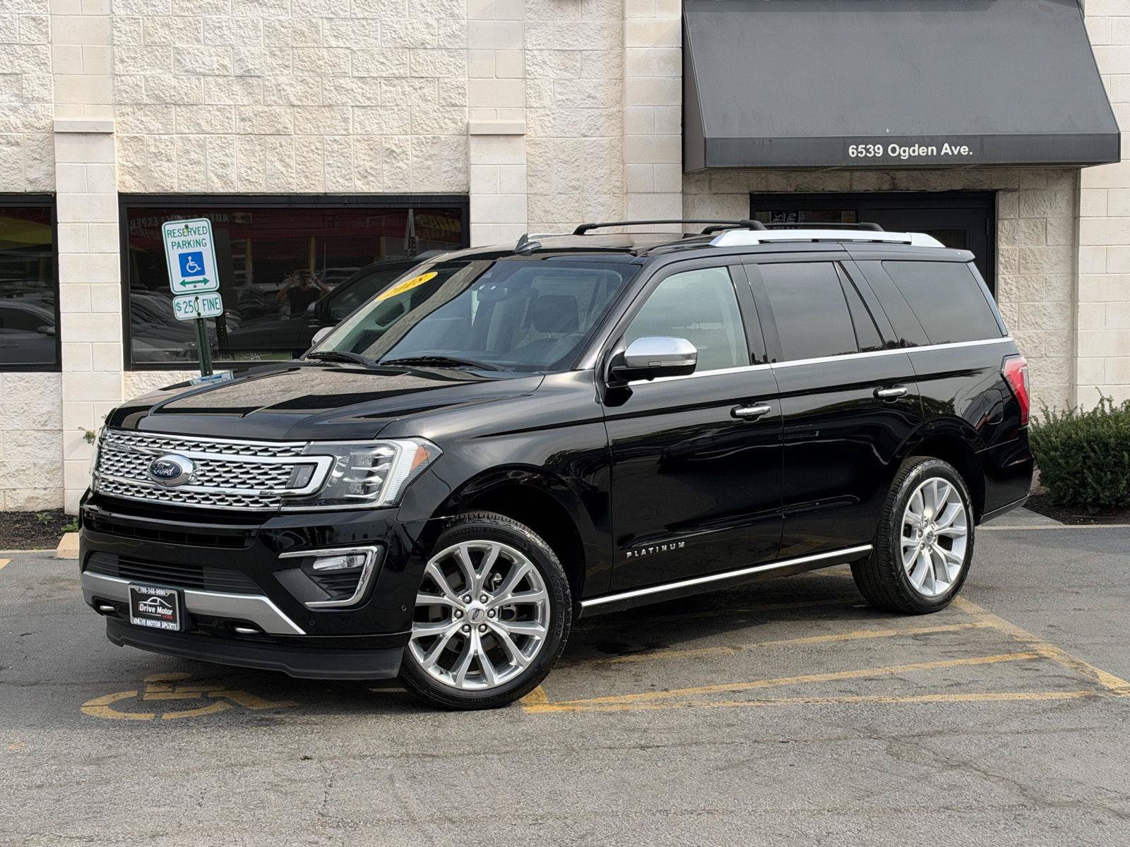 Used 2018 Ford Expedition Platinum AWD/4WD image 2