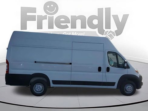 Used 2025 RAM ProMaster 3500 FWD image 3