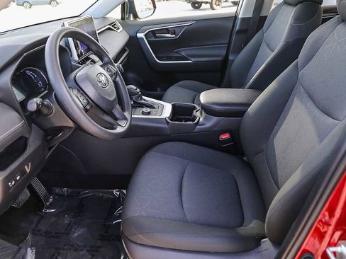 Certified 2025 Toyota RAV4 XLE image 18
