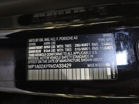 Used 2021 Porsche Cayenne GTS image 12