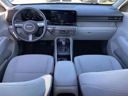 Used 2025 Hyundai Kona SEL image 10