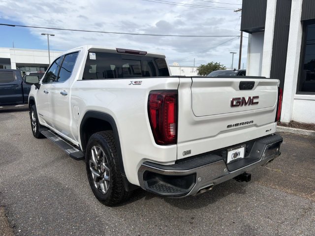 Used 2023 GMC Sierra 1500 SLT w/ SLT Premium Plus Package AWD/4WD image 9