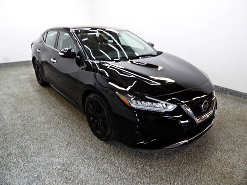 Used 2019 Nissan Maxima 3.5 SV w/ Floor Mat Group FWD image 3