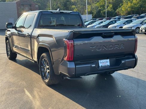 Used 2022 Toyota Tundra Platinum w/ Advanced Package AWD/4WD image 6