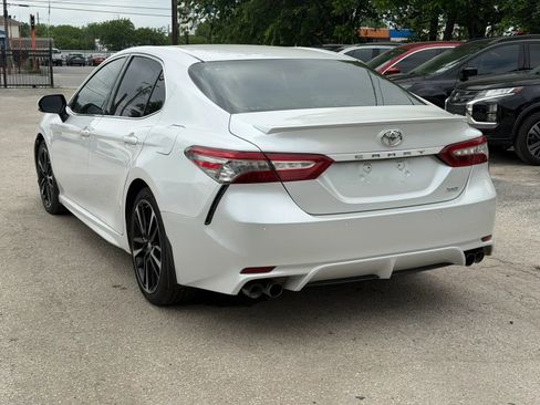 Used 2018 Toyota Camry XSE FWD image 7