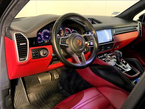 Certified 2021 Porsche Cayenne GTS AWD/4WD image 4