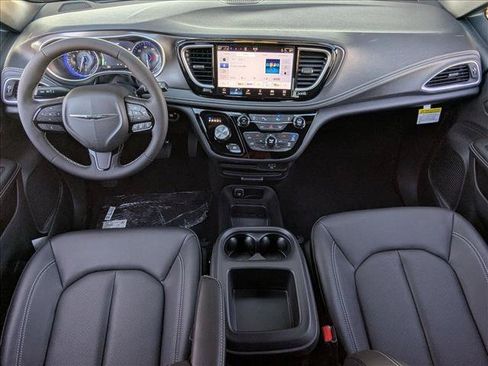 New 2026 Chrysler Pacifica Select w/ S Appearance Package FWD image 14