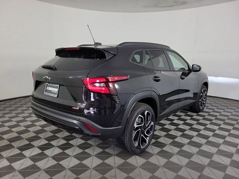 New 2026 Chevrolet Trax RS w/ Sunroof Package image 4