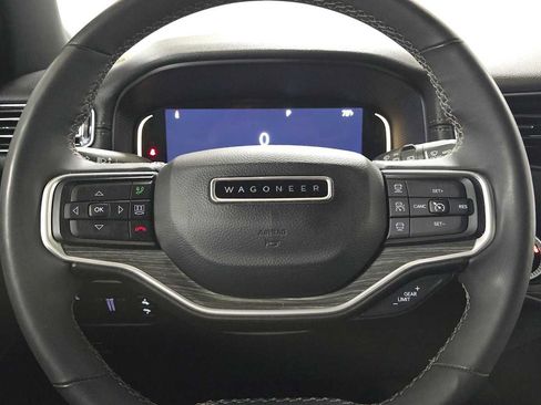 Used 2024 Jeep Wagoneer L Series II w/ Flexible Seating Group AWD/4WD image 30