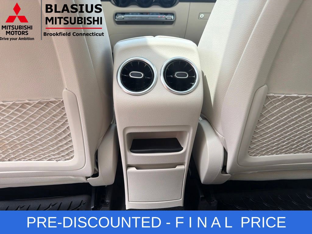 Used 2022 Mercedes-Benz GLB 250 4MATIC w/ Premium Package Lite image 50