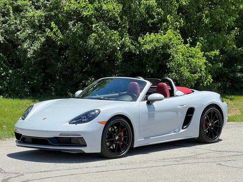Certified 2025 Porsche 718 Boxster GTS RWD image 1