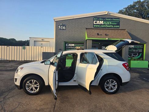 Used 2017 Chevrolet Equinox LS AWD/4WD image 53