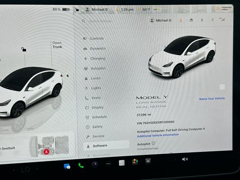 Used 2024 Tesla Model Y Long Range image 31