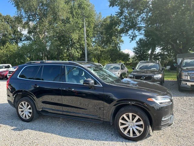 Used 2016 Volvo XC90 T6 Momentum w/ Momentum Plus Package AWD/4WD image 4