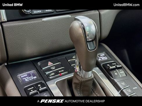 Used 2017 Porsche Macan S image 11