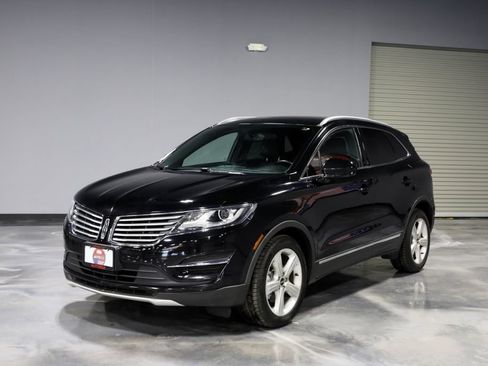 Used 2018 Lincoln MKC Premiere FWD image 3