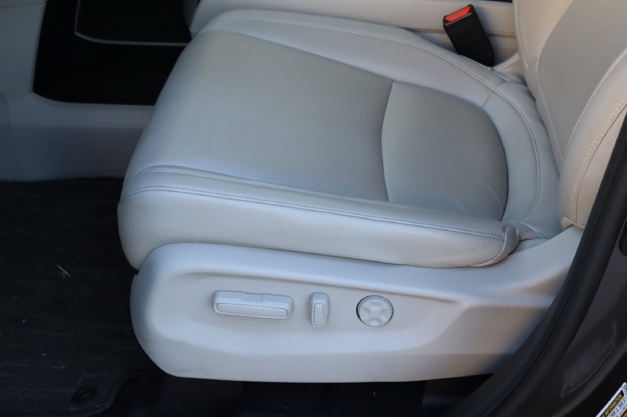 Used 2025 Honda Odyssey EX-L image 15
