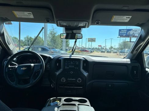 Used 2022 Chevrolet Silverado 1500 W/T w/ WT Value Package AWD/4WD image 19