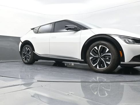 Used 2023 Kia EV6 Wind w/ Wind Technology Package AWD/4WD image 20