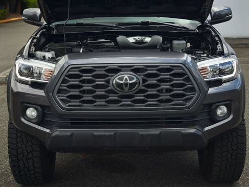 Used 2021 Toyota Tacoma TRD Off-Road w/ Technology Package AWD/4WD image 54