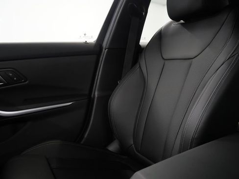 Used 2025 BMW 330i 330i w/ M Sport Package image 26