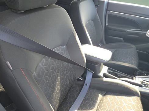 Used 2024 Mitsubishi Outlander Sport LE image 33