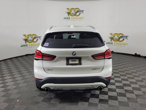 Used 2020 BMW X1 xDrive28i w/ Premium Package AWD/4WD image 3