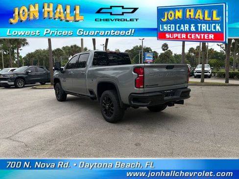 Used 2025 Chevrolet Silverado 2500 LTZ w/ LTZ Plus Package AWD/4WD image 8