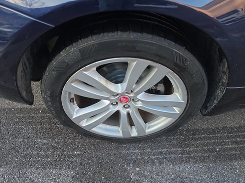 Used 2014 Jaguar XJ L Portfolio image 14