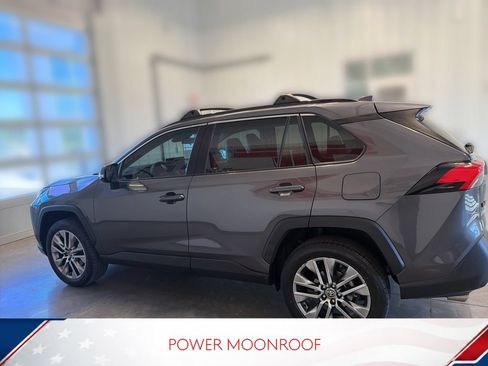 Used 2023 Toyota RAV4 XLE Premium FWD image 7