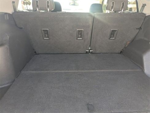 Used 2020 GMC Terrain SLE w/ Driver Convenience Package image 29